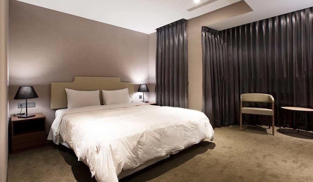 Noble Hotel Taipei Dış mekan fotoğraf