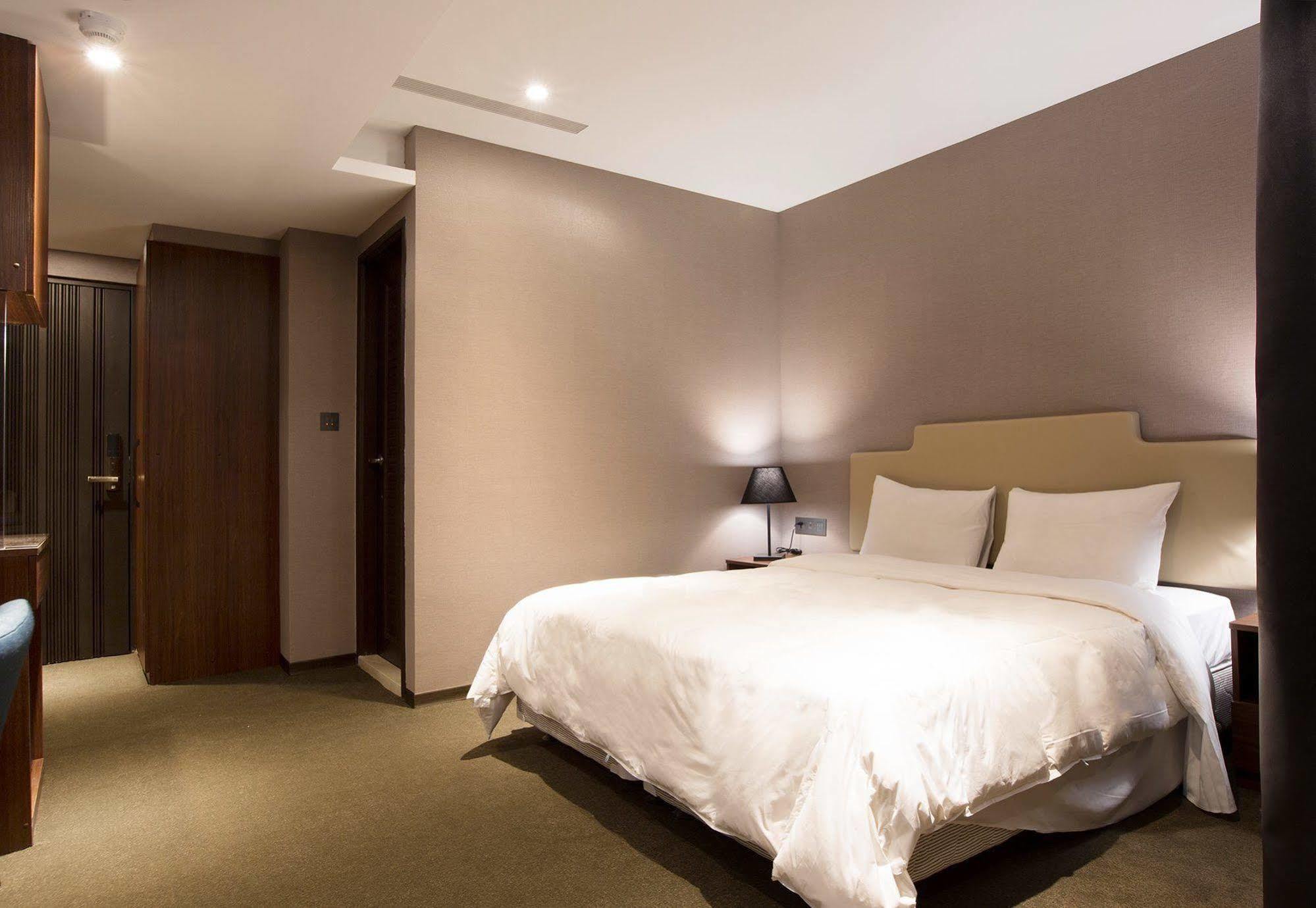 Noble Hotel Taipei Dış mekan fotoğraf