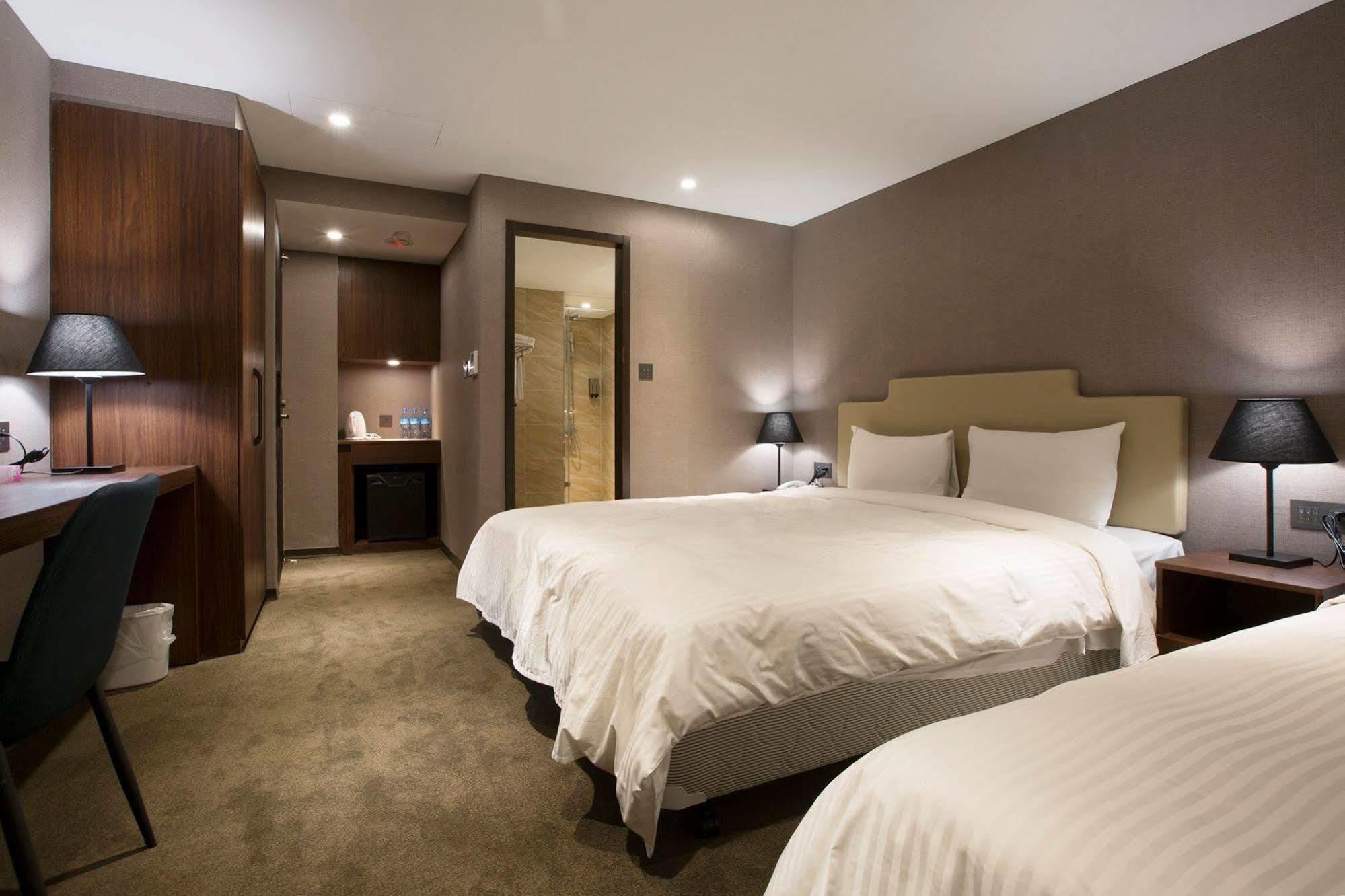 Noble Hotel Taipei Dış mekan fotoğraf